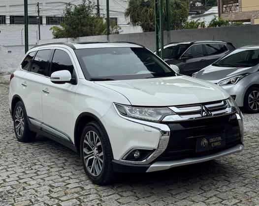 MITSUBISHI OUTLANDER 3.0 GT 4X4 V6 24V GASOLINA 4P AUTOMÁTICO